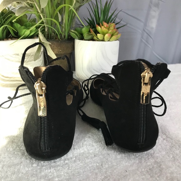 BCBG Generation Black Suede Tie Up Flats Sz 8.5 - Picture 2 of 8